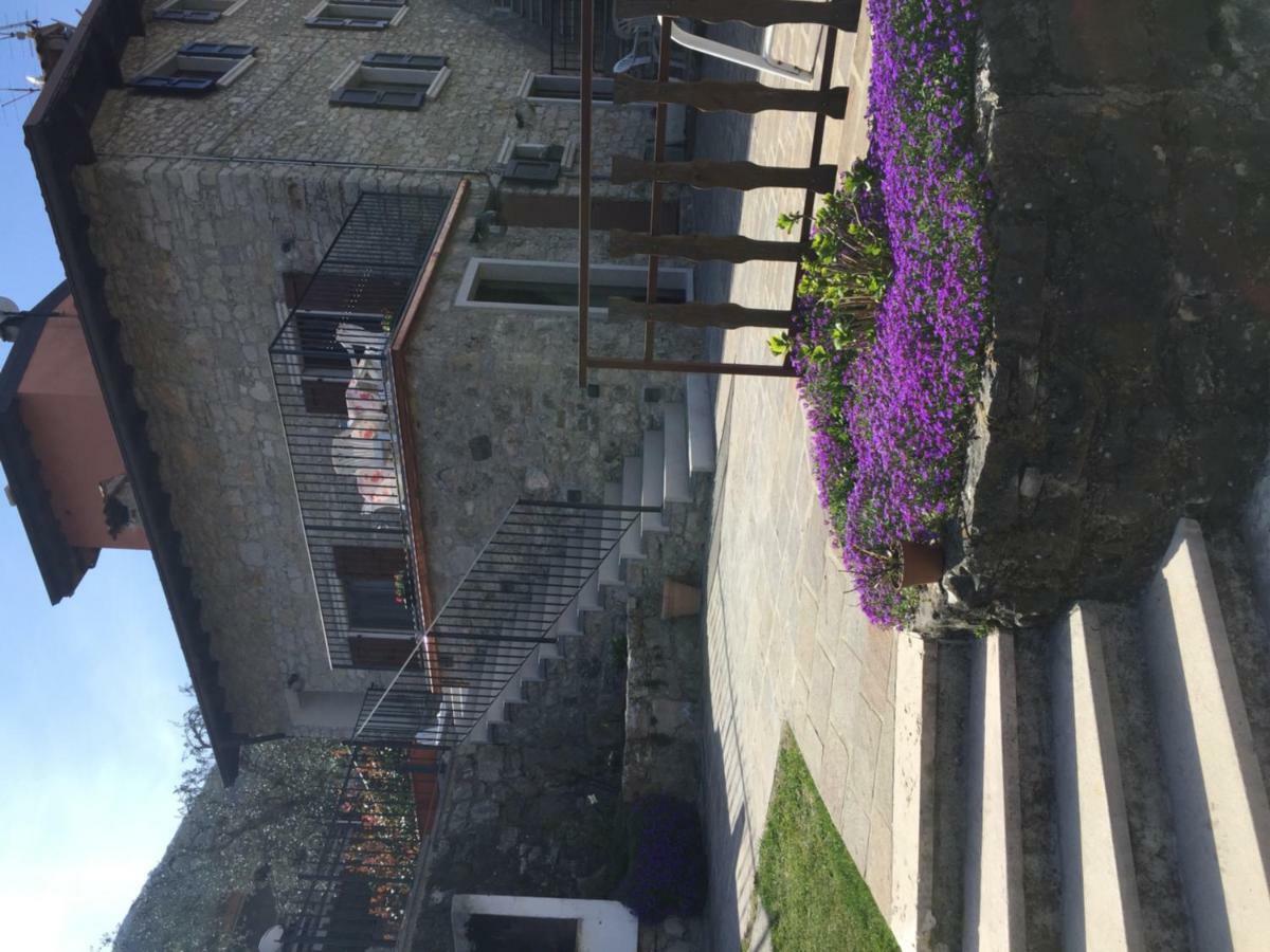 Casa Mary Daire Brenzone sul Garda Dış mekan fotoğraf